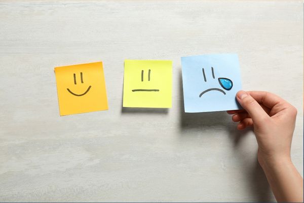 Sticker buồn